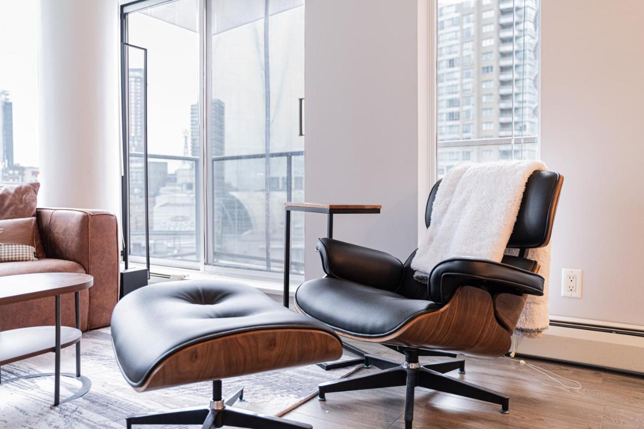 Amazing Views ! Leather Furniture ! Cozy Condo! 밴쿠버 외부 사진